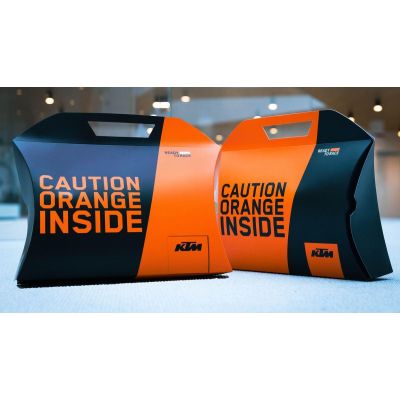 PETIT COFFRET CADEAU KTM PAR 10 PIECES 31.8 * 47 cm